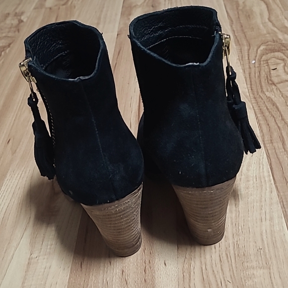 Aldo women's black suede booties fringe block heel size 8- Pre-owned. - Picture 3 of 5